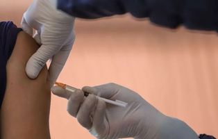 Le taux de vaccination des enfants dans le monde a stagné en ... Image 1