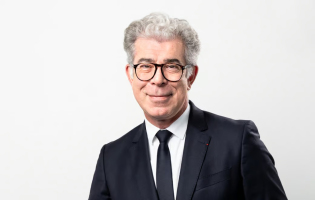 « Le pharmacien est un relais quotidien entre les génération ... Image 1